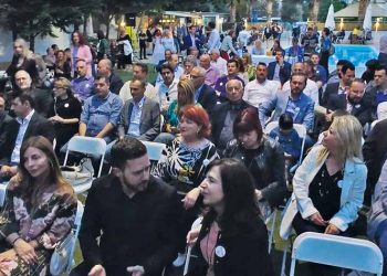 Κέφι και αισιοδοξία ενόψει κάλπης στην εκδήλωση του Χρυσόστομου Σχινά