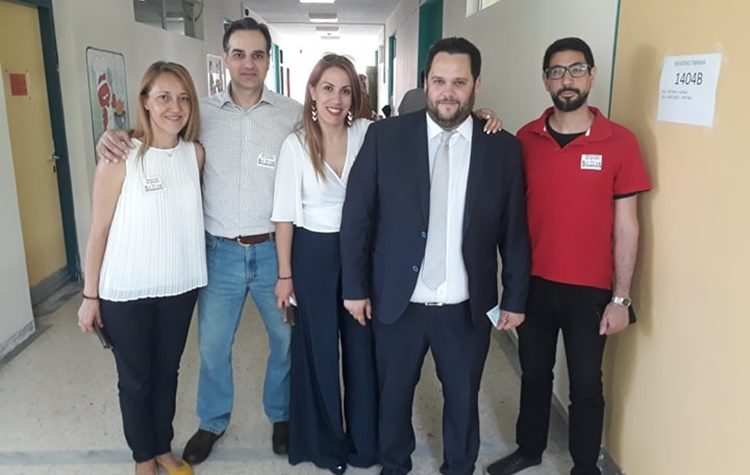 Στην κάλπη ο υποψήφιος δήμαρχος Ηλίας Κατσαρός