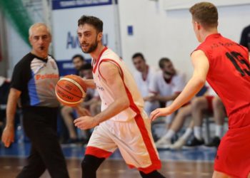 Νίκησε το Παγκράτι με 93 - 78 και παρέμεινε στη Β΄ Εθνική ο Πανερυθραϊκός