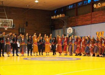 Παραδοσιακοί χοροί από τα παιδιά του Αθλητικού Κέντρου Δήμου Αμαρουσίου