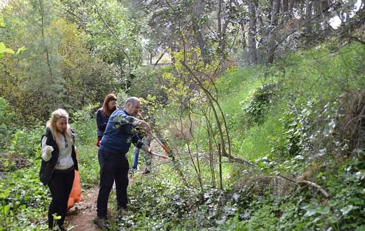 Πεζοπορία και καθαρισμός στη Ρεματιά Πεντέλης