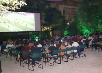 Ο τελικός του Champions League στην οθόνη του «Νοσταλγία»