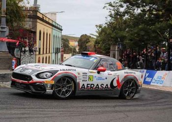 O Alex Fiorio επέστρεψε στους αγώνες στο τιμόνι ενός Abarth 124 rally