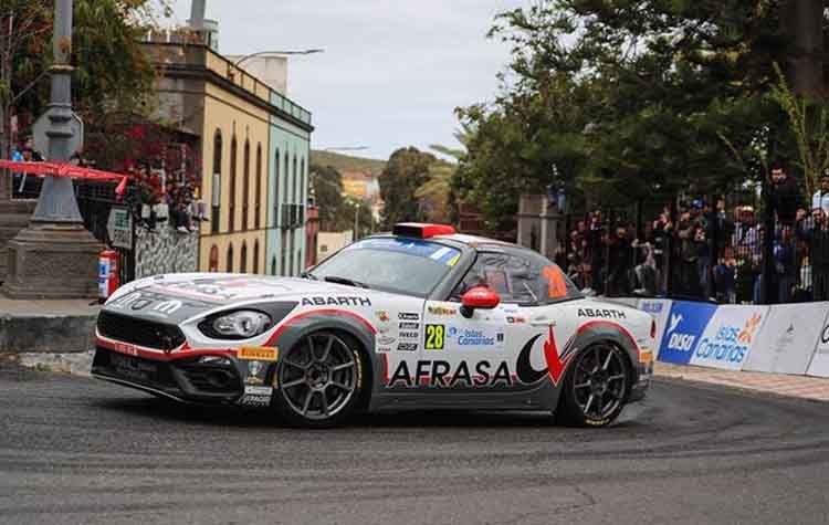 O Alex Fiorio επέστρεψε στους αγώνες στο τιμόνι ενός Abarth 124 rally