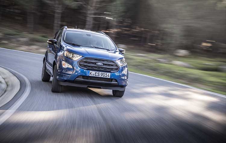 Η Ford μετατρέπει τα πλαστικά μπουκάλια σε μοκέτες