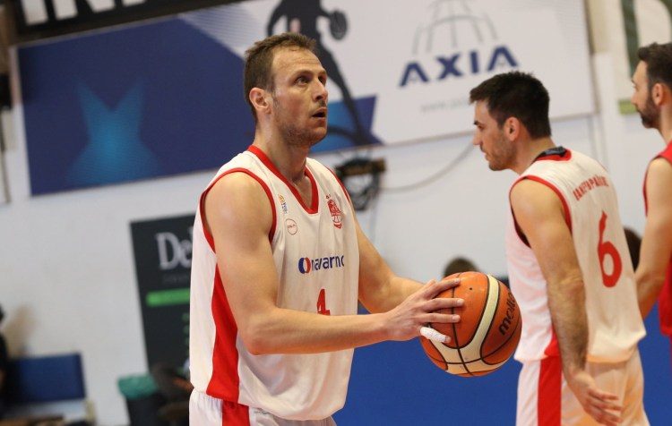 Συνεχίζει στον Πανερυθραϊκό  ο Γιώργος Δέλλιος