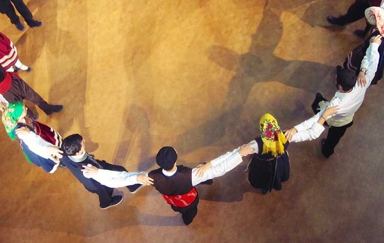 «Χοροί και μελίσματα της Ελληνικής Παράδοσης» από το 4ο Δημοτικό Μελισσίων