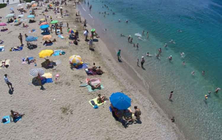 ΕΚΠΟΙΖΩ: Κανόνες που πρέπει να τηρούνται για ελεύθερη πρόσβαση στις παραλίες