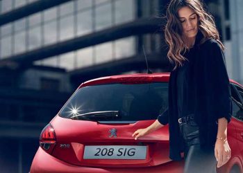 Νέες εκδόσεις Peugeot 208 και 2008 Signature με δώρο τον πλουσιότερο εξοπλισμό