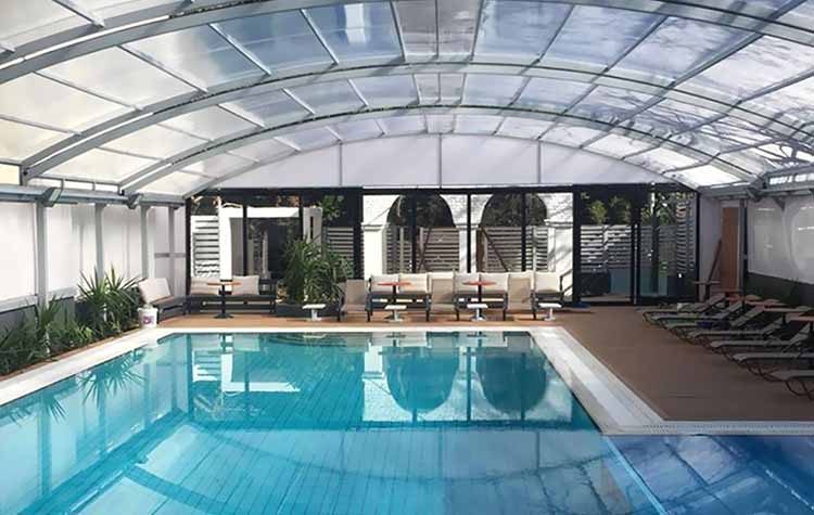 Δροσιά και γυμναστική στις πισίνες των Υava