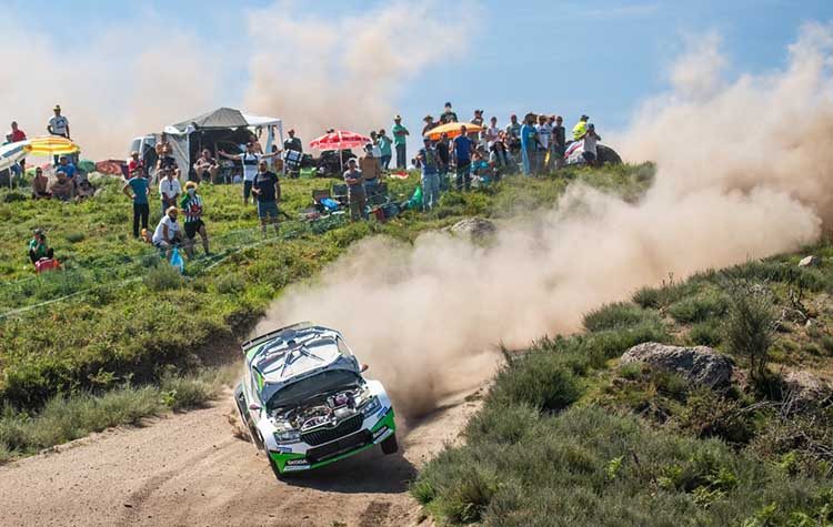 Ντεμπούτο με διπλό θρίαμβο για το νέο Skoda Fabia R5 evo στην Πορτογαλία
