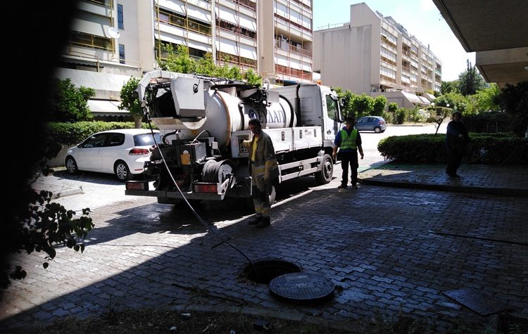 «Επανερχόμαστε ξανά για τα βοθρολύματα που απειλούν την υγεία όλων»