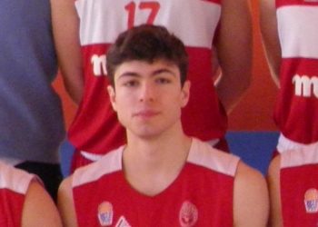 Συνεχίζει στην ΑΕΝ Κηφισιάς ο Γιώργος Δούβλης