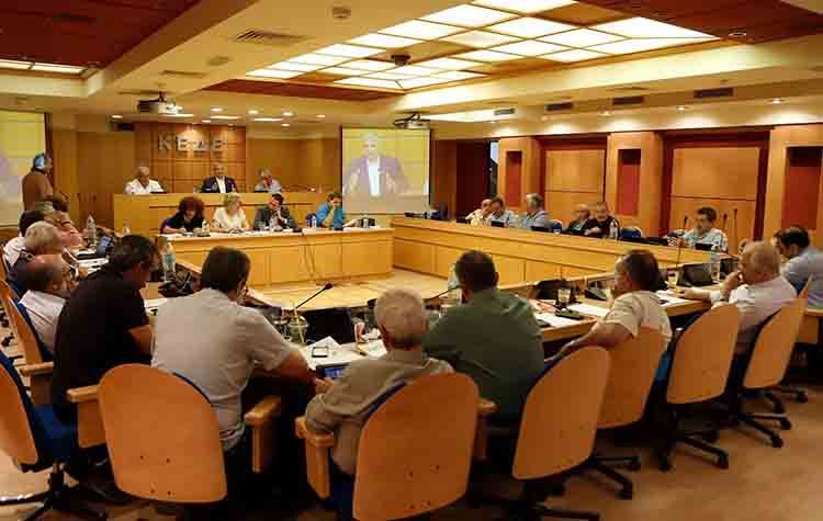 Παράταση έως 1 Σεπτεμβρίου για μεταφορά των αποθεματικών των Δήμων στην ΤτΕ