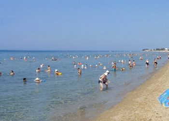 Θαλάσσια μπάνια για τα μέλη των ΚΑΠΗ του Δήμου Κηφισιάς