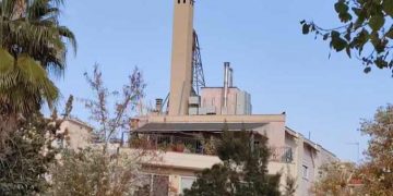 «Λαϊκή Συσπείρωση» κατά κεραίας σε πυκνοκατοικημένη περιοχή