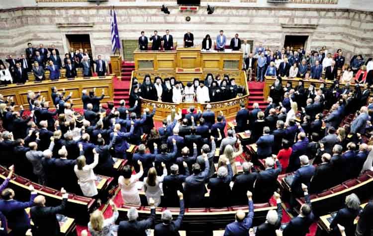 Βουλή: Η πρώτη μέρα