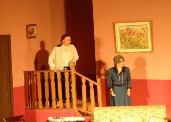 Έπεσε η αυλαία για την παράσταση «Αρσενικό και παλιά δαντέλα»