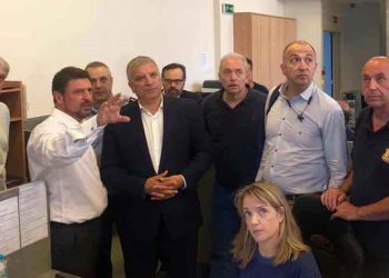Στο Συντονιστικό Πολιτικής Προστασίας στο Χαλάνδρι μετά το σεισμό ο Γ. Πατούλης
