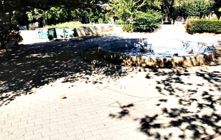 Προχωρούν οι εργασίες στην πλατεία Εθνικής Αντίστασης