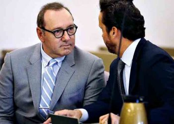 Kevin Spacey: Την έβγαλε «καθαρή»