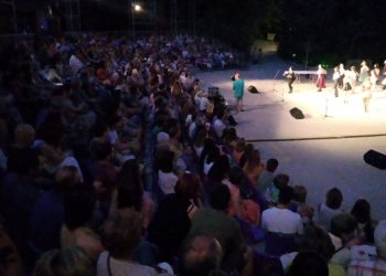 Υπέροχες βραδιές από θεατρική ομάδα του Δήμου και σύλλογο Αργώ