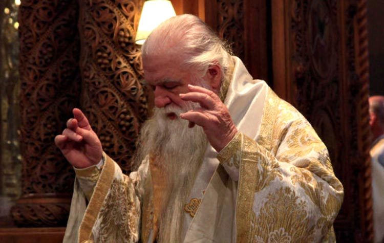 Παραιτήθηκε ο Μητροπολίτης Καλαβρύτων Αμβρόσιος