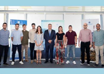 ΕΛΠΕ: 10 υποτροφίες σε αριστούχους φοιτητές