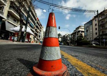 Η Αγία Παρασκευή γιορτάζει την πολιούχο της