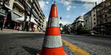 Η Αγία Παρασκευή γιορτάζει την πολιούχο της