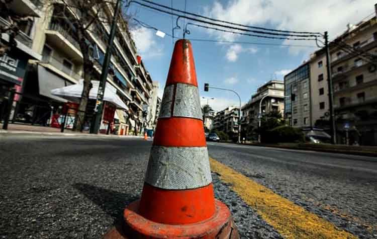 Η Αγία Παρασκευή γιορτάζει την πολιούχο της