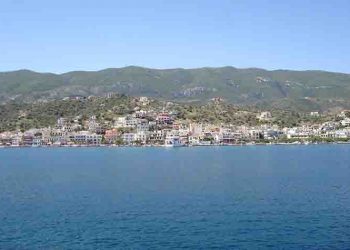 Ελικόπτερο έπεσε στη θάλασσα μεταξύ Πόρου και Γαλατά - Τρεις νεκροί