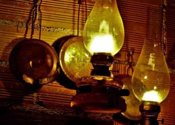 Ιδιωτικοποίηση ΔΕΗ, λάμπες πετρελαίου και πλειστηριασμοί