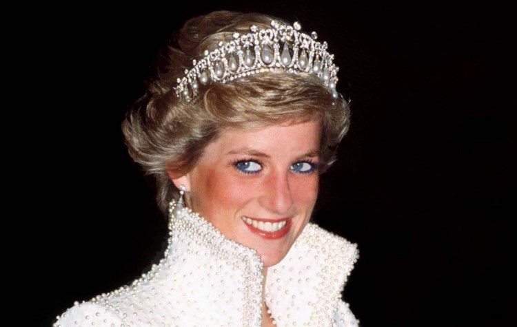 Πριγκίπισσα Νταϊάνα: Η ζωή της και στο «σανίδι»