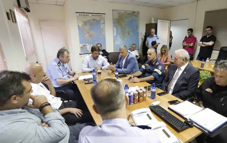 Στο Ενιαίο Συντονιστικό Κέντρο Επιχειρήσεων της Πυροσβεστικής η πρώτη επίσκεψη Πατούλη