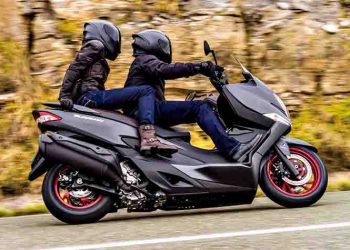 Suzuki Burgmann 400: Αχτύπητο στην κατηγορία του