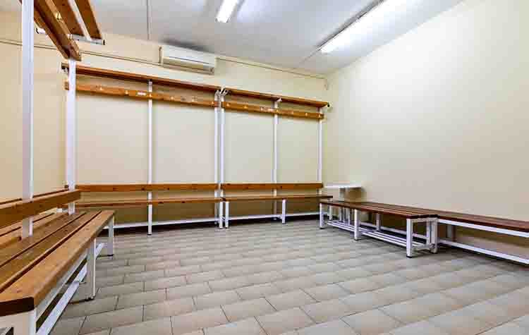 «Φρεσκάρουν» τα αποδυτήρια του Ζηρινείου