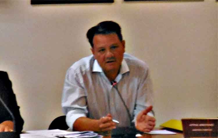 Ανανέωσε τη θητεία του ο πρόεδρος του Δημοτικού Συμβουλίου Απόστολος Λύτρας
