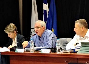 «Καυτές» τοποθετήσεις Αμπατζόγλου στο Δημοτικό Συμβούλιο