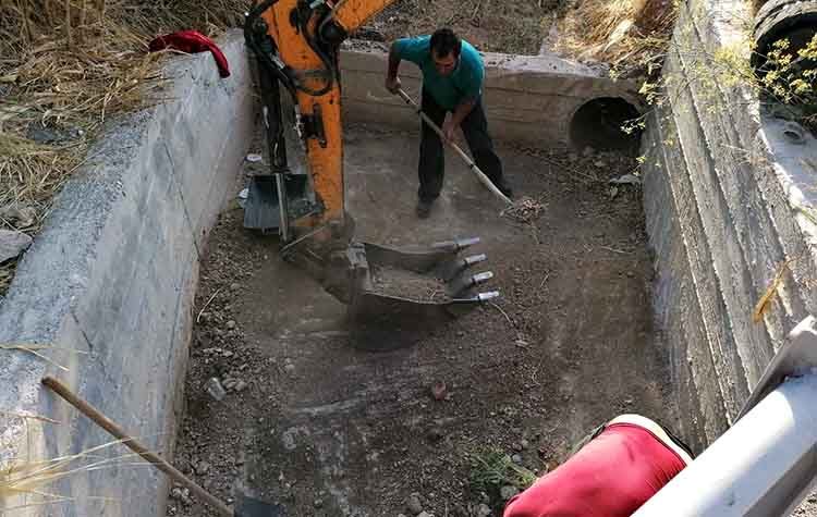 Εντατικοί καθαρισμοί ρεμάτων της Αττικής από την Περιφέρεια