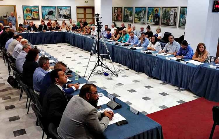 «Τετραπλή» σύμπραξη 23 δημοτικών συμβούλων για την διοίκηση Αμπατζόγλου