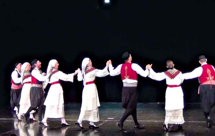 Ξεκινούν δωρεάν μαθήματα παραδοσιακών χορών