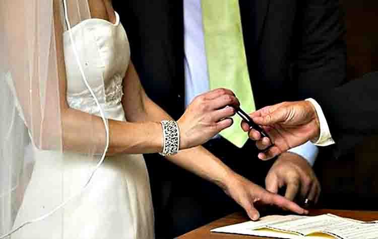 Κάθε Δευτέρα και Τετάρτη οι πολιτικοί γάμοι στον Δήμο Πεντέλης