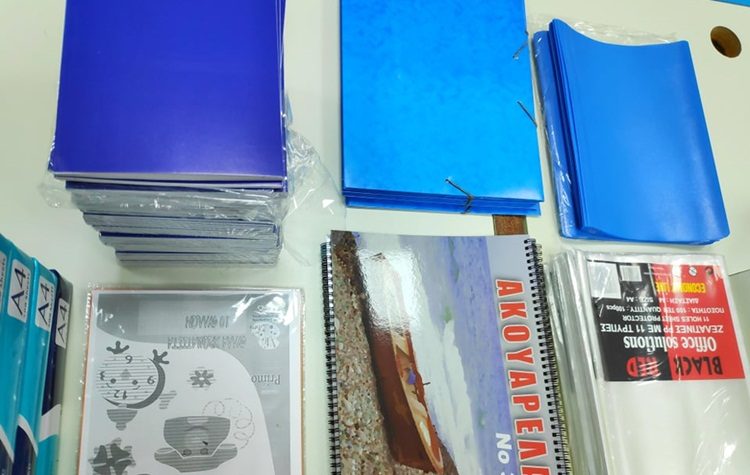 Διανομές σχολικών ειδών και τροφίμων με χρηματοδότηση από το ΤΕΒΑ