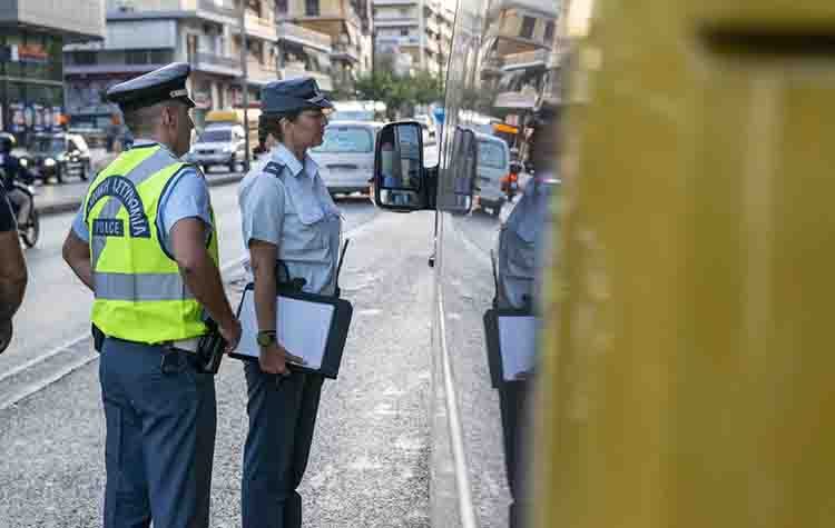 Τροχαία: Έλεγχοι σε σχολικά λεωφορεία - Φυλλάδια στα σχολεία