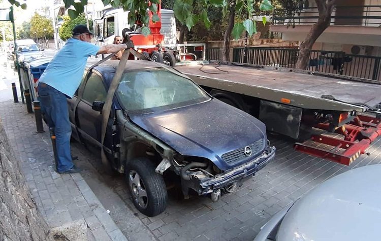 Νέος κύκλος περισυλλογής των εγκαταλελειμμένων αυτοκινήτων