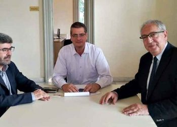 Συνάντηση Αμπατζόγλου με το νέο πρόεδρο του Πράσινου Ταμείου