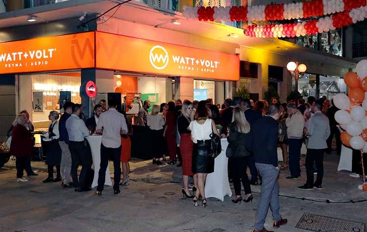 Λαμπερό πάρτι εγκαινίων από τη WATT+VOLT στο Περιστέρι