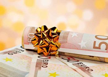 Επίδομα Χριστουγέννων σε οικονομικά αδύναμους