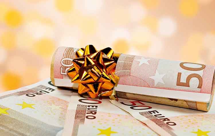 Επίδομα Χριστουγέννων σε οικονομικά αδύναμους